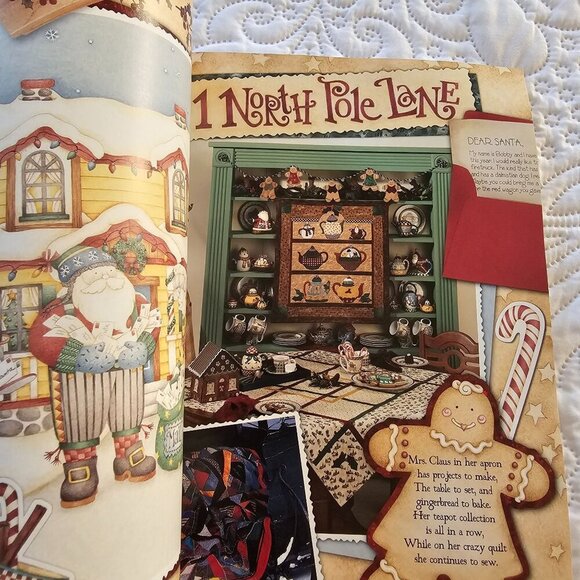 Debbie Mumm Quilts Santas Scrapbook Craft Book, 2001 Publication - Picture 7 of 7